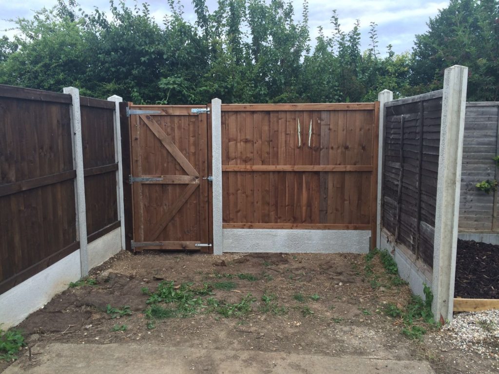 Garden Fencing Installation and Repair