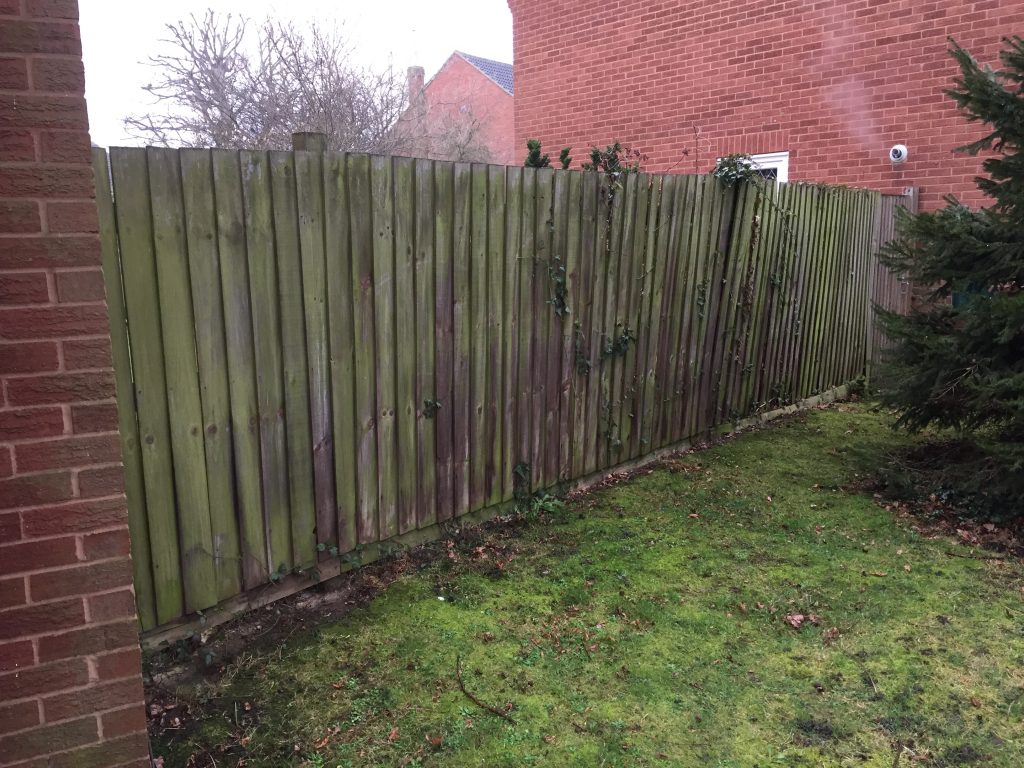 Garden Fencing Installation and Repair