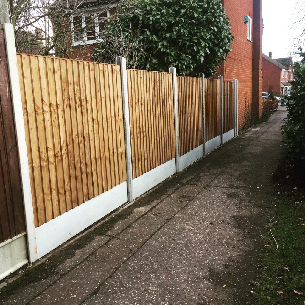 Garden Fencing Installation and Repair