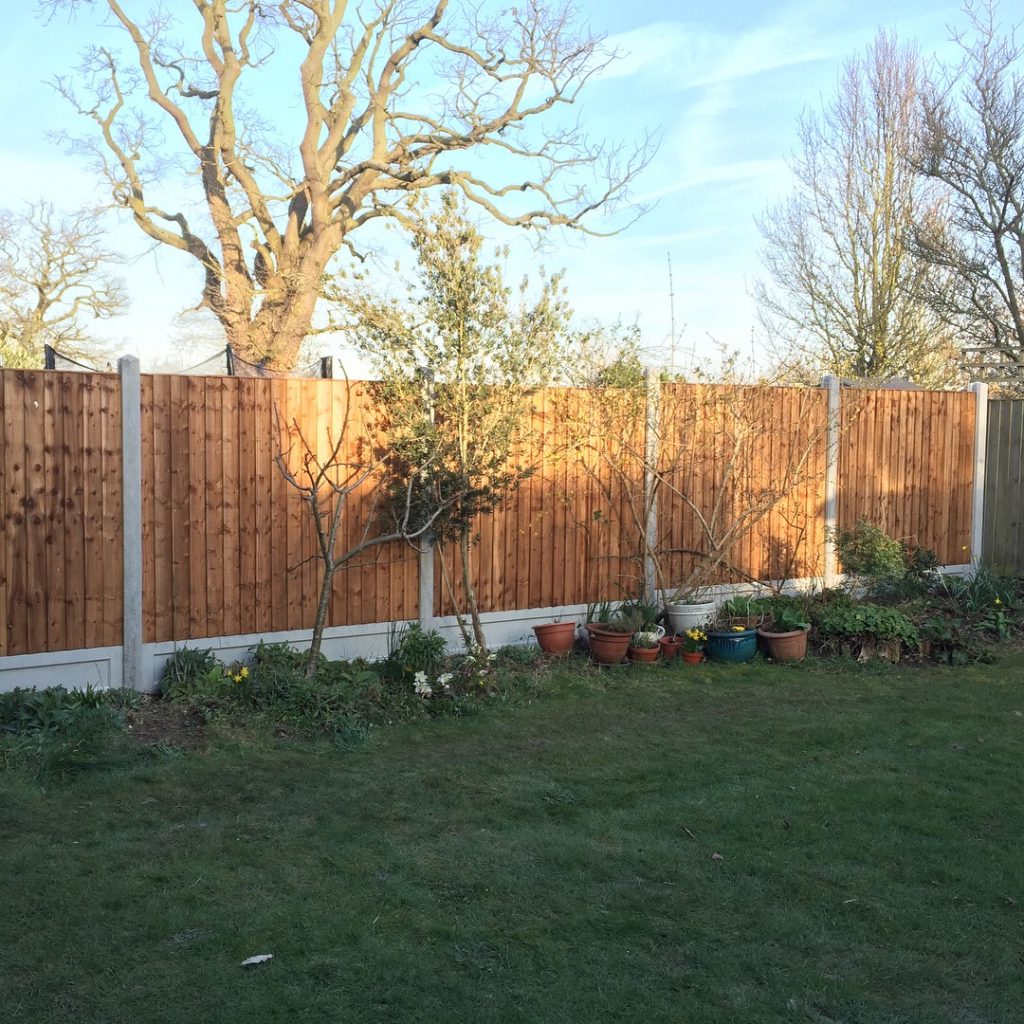Garden Fencing Installation and Repair