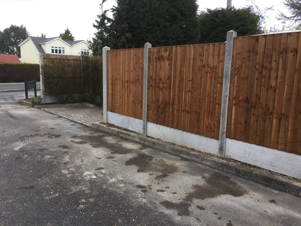 Garden Fencing Installation and Repair