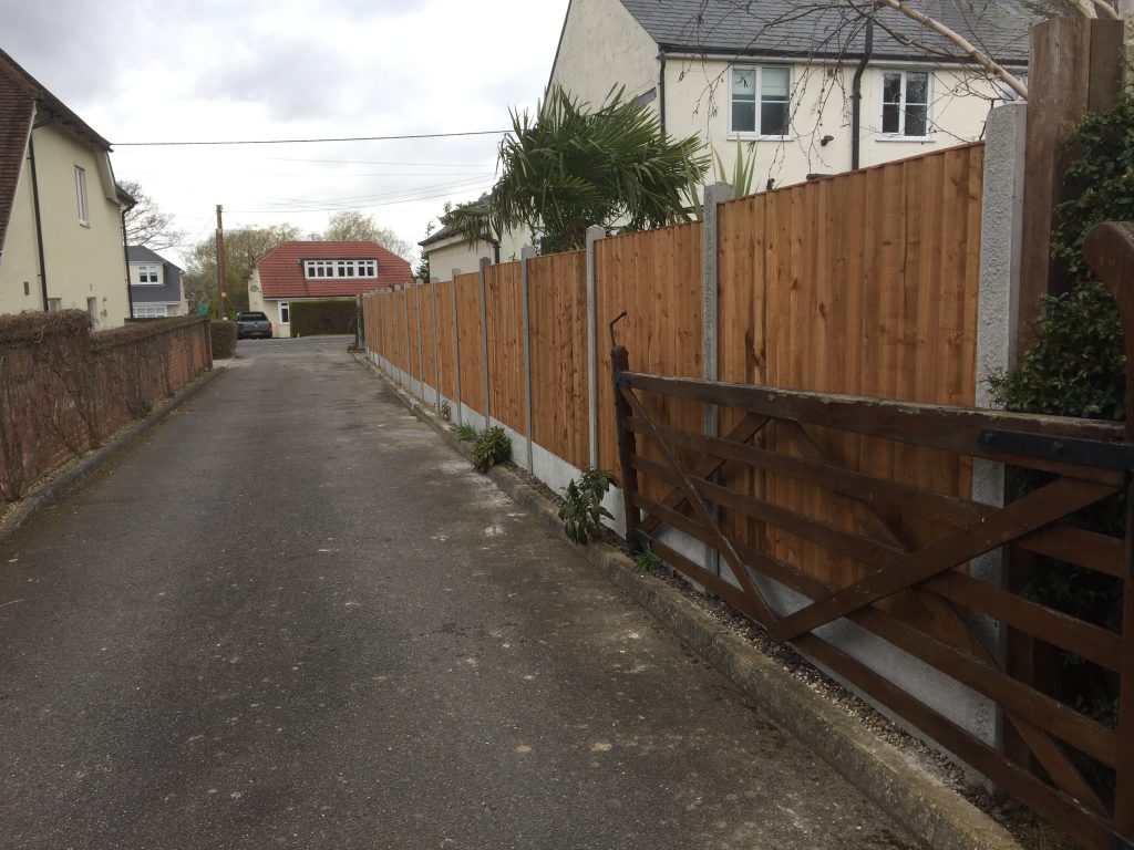 Garden Fencing Installation and Repair